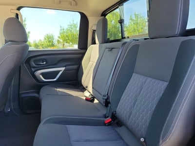 2023 Nissan Titan SV
