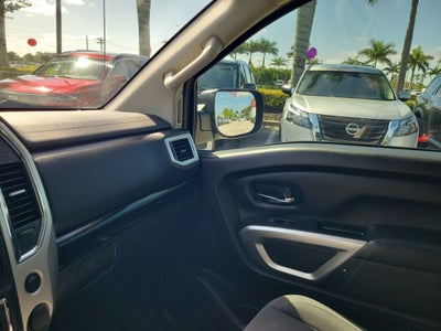 2021 Nissan Titan SV