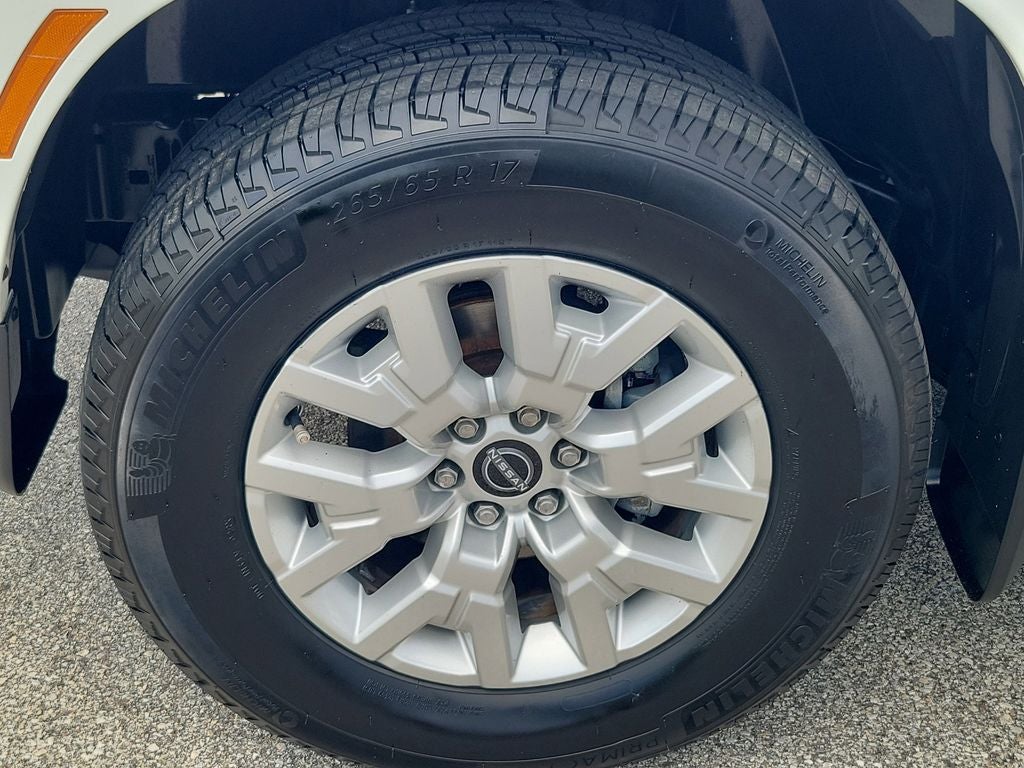 2022 Nissan Frontier SV