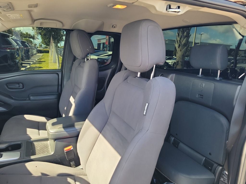 2023 Nissan Frontier S