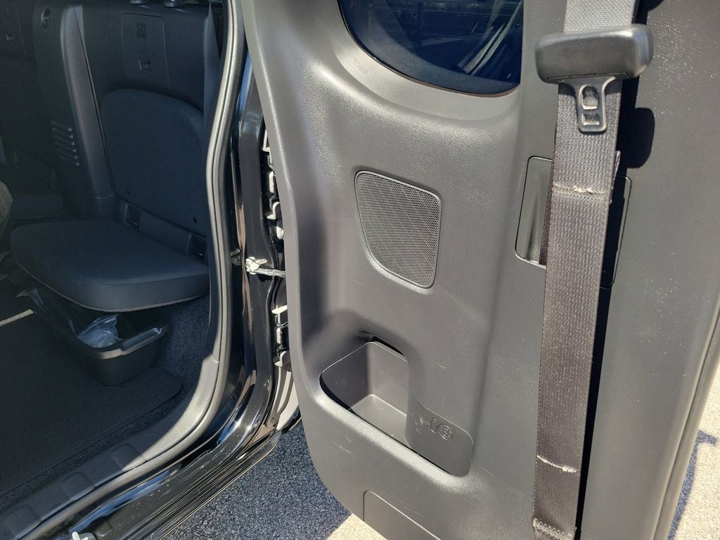 2023 Nissan Frontier S