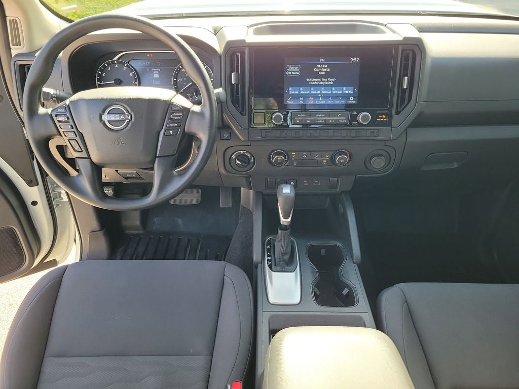 2025 Nissan Frontier S