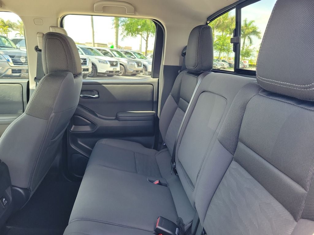 2024 Nissan Frontier SV