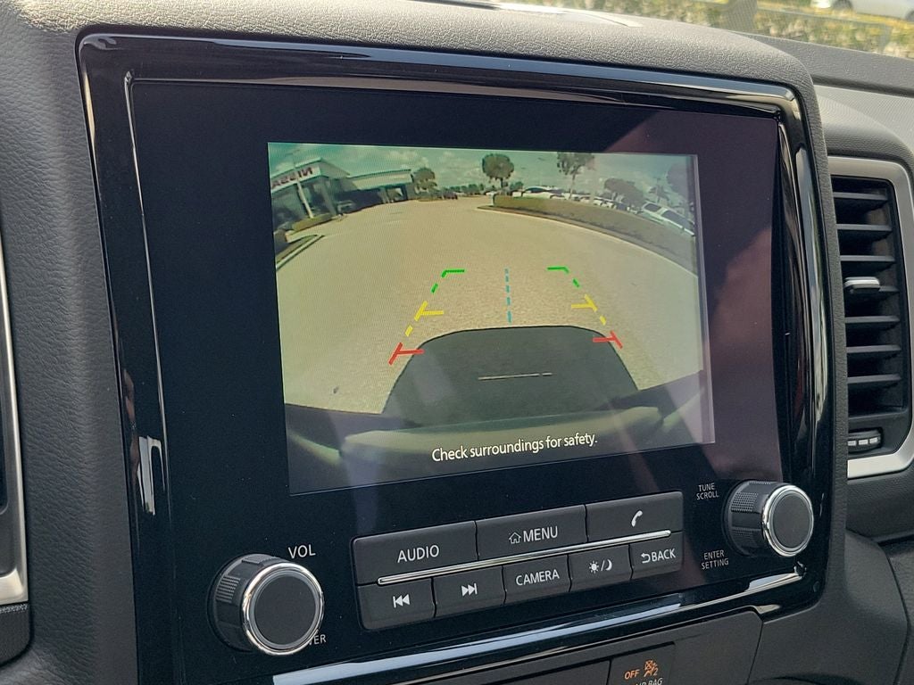 2024 Nissan Frontier SV