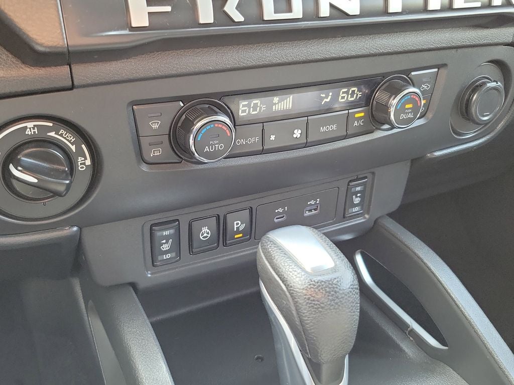 2025 Nissan Frontier SL