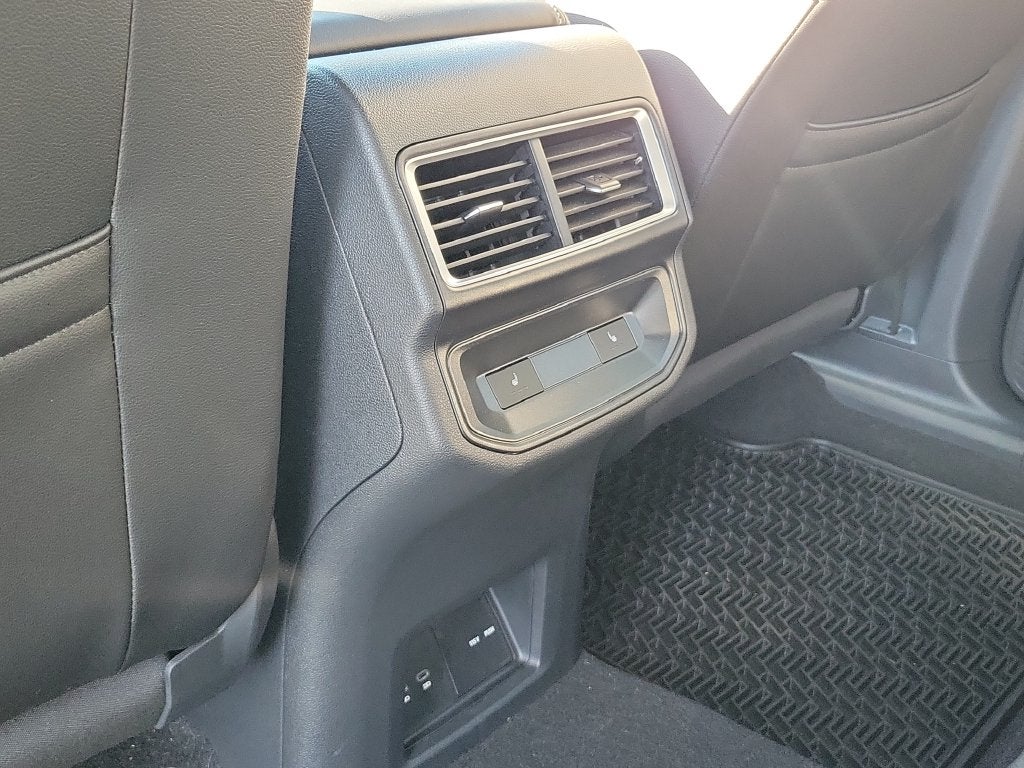 2024 Volkswagen Atlas Cross Sport 2.0T SEL