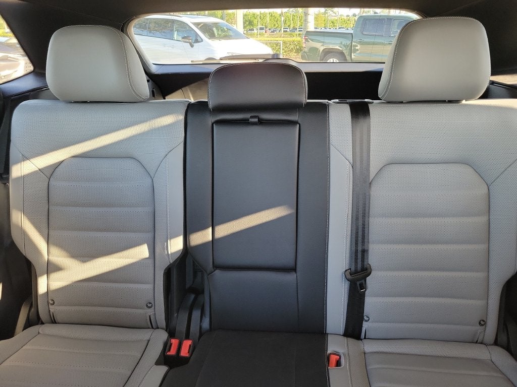 2024 Volkswagen Atlas Cross Sport 2.0T SEL