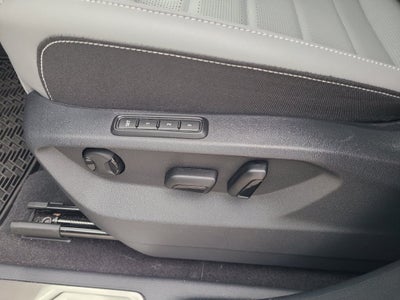 2024 Volkswagen Atlas Cross Sport 2.0T SEL