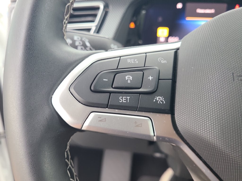 2024 Volkswagen Atlas Cross Sport 2.0T SEL