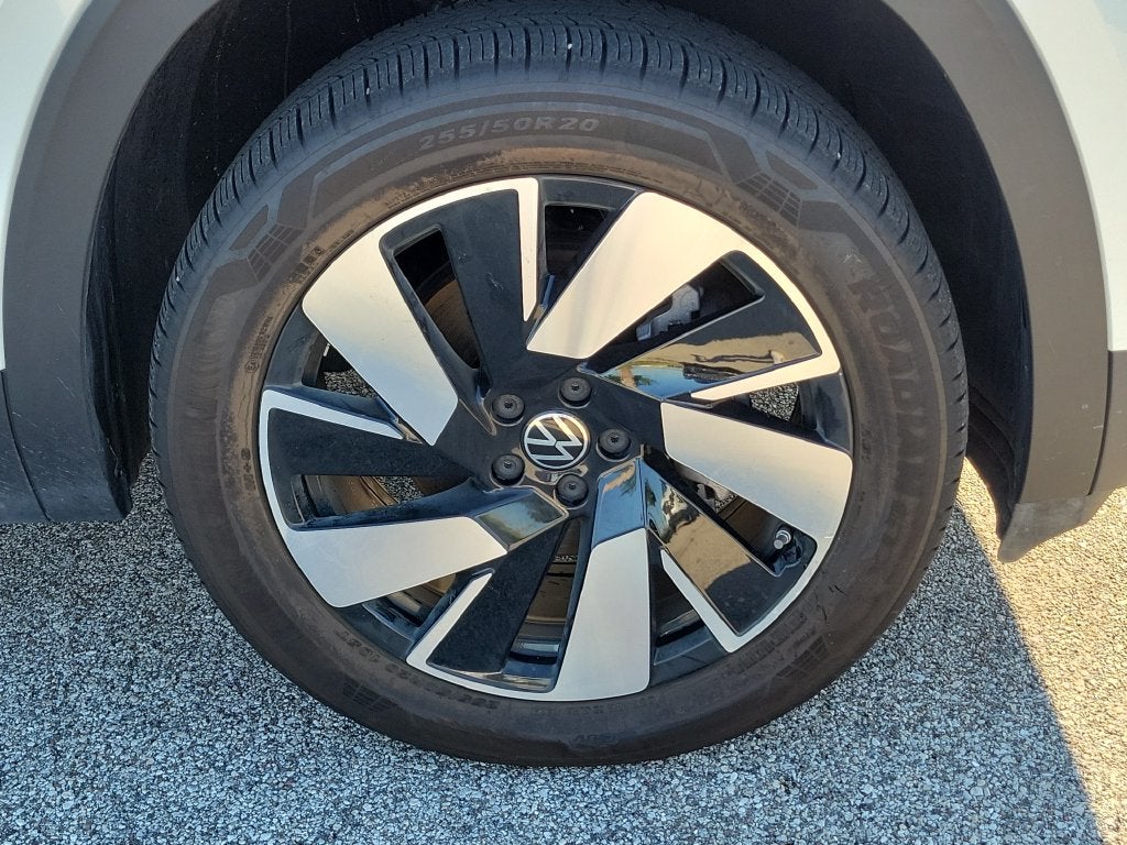 2024 Volkswagen Atlas Cross Sport 2.0T SEL