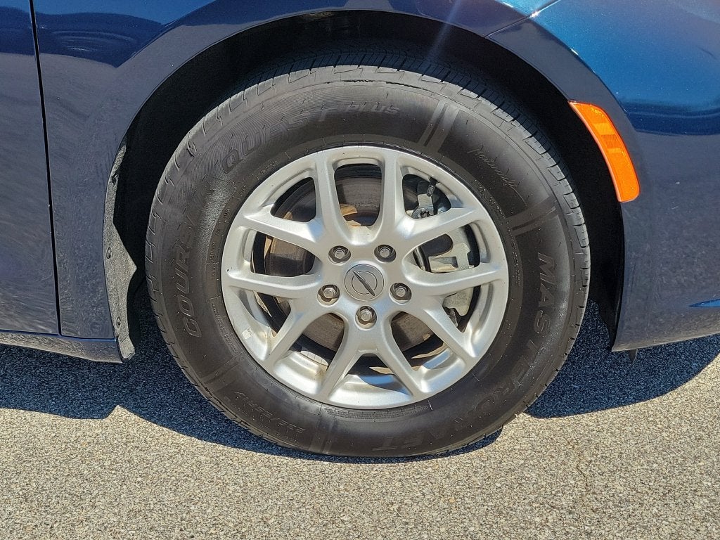 2025 Chrysler Pacifica Select