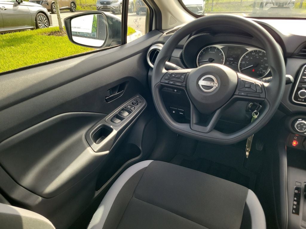 2025 Nissan Versa 1.6 S