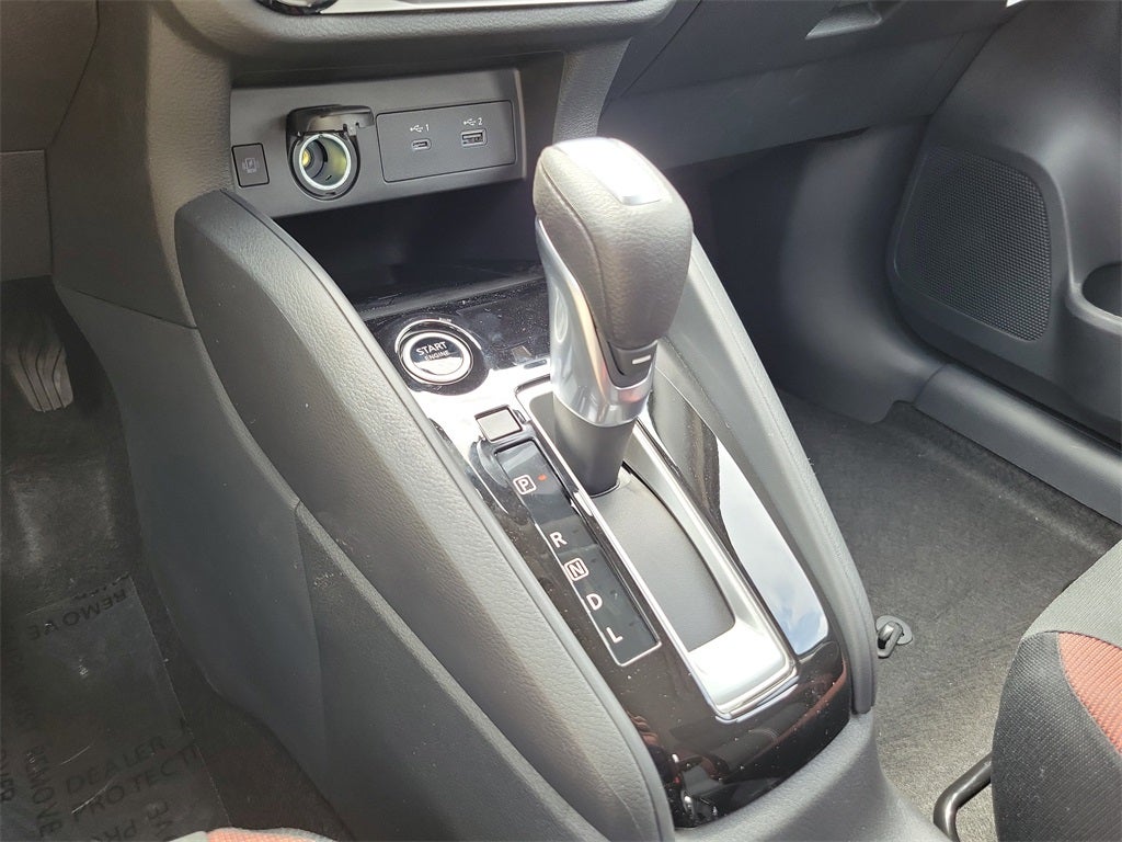 2025 Nissan Versa 1.6 SR