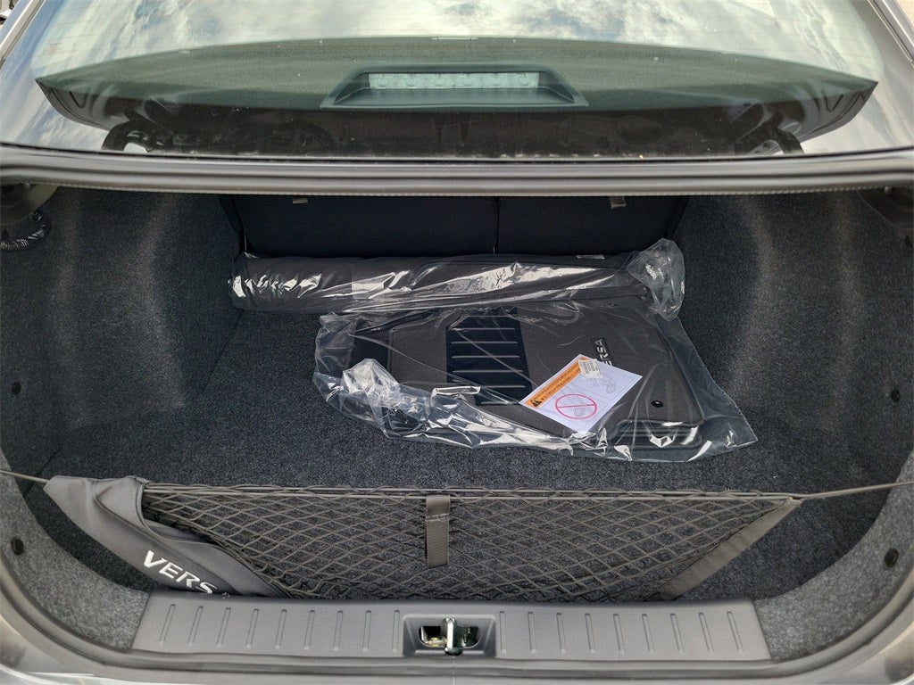 2025 Nissan Versa 1.6 SR