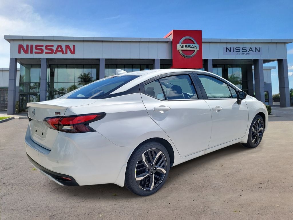 2025 Nissan Versa 1.6 SR