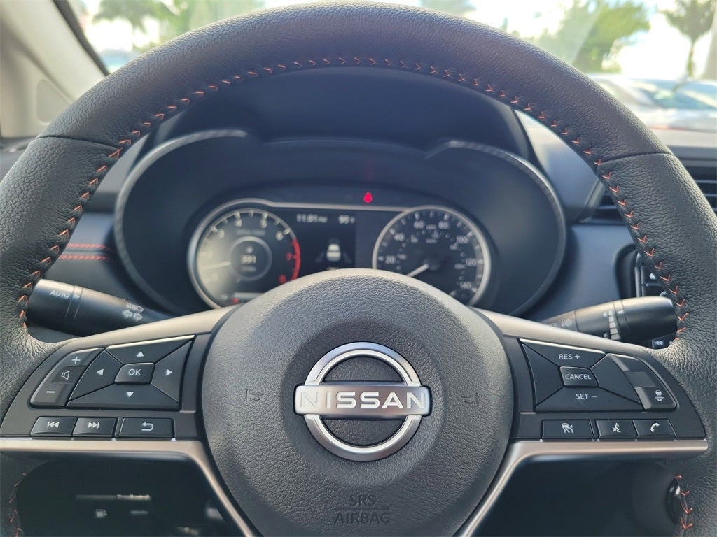 2025 Nissan Versa 1.6 SR