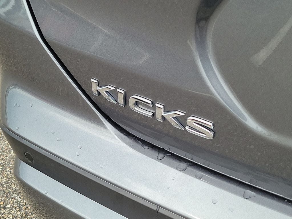 2024 Nissan Kicks S
