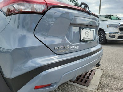 2021 Nissan Kicks SR