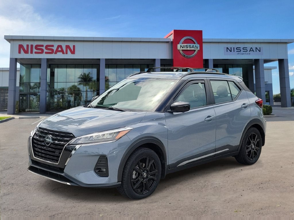 2021 Nissan Kicks SR