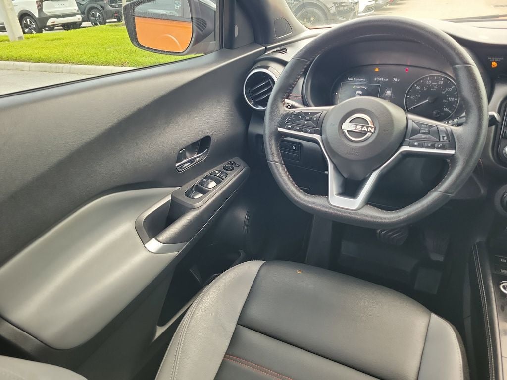2023 Nissan Kicks SR
