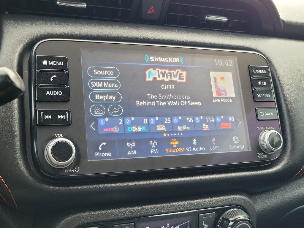 2023 Nissan Kicks SR