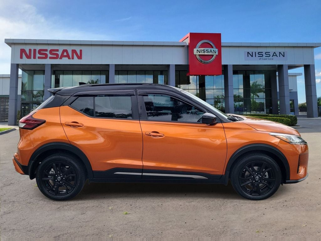 2023 Nissan Kicks SR
