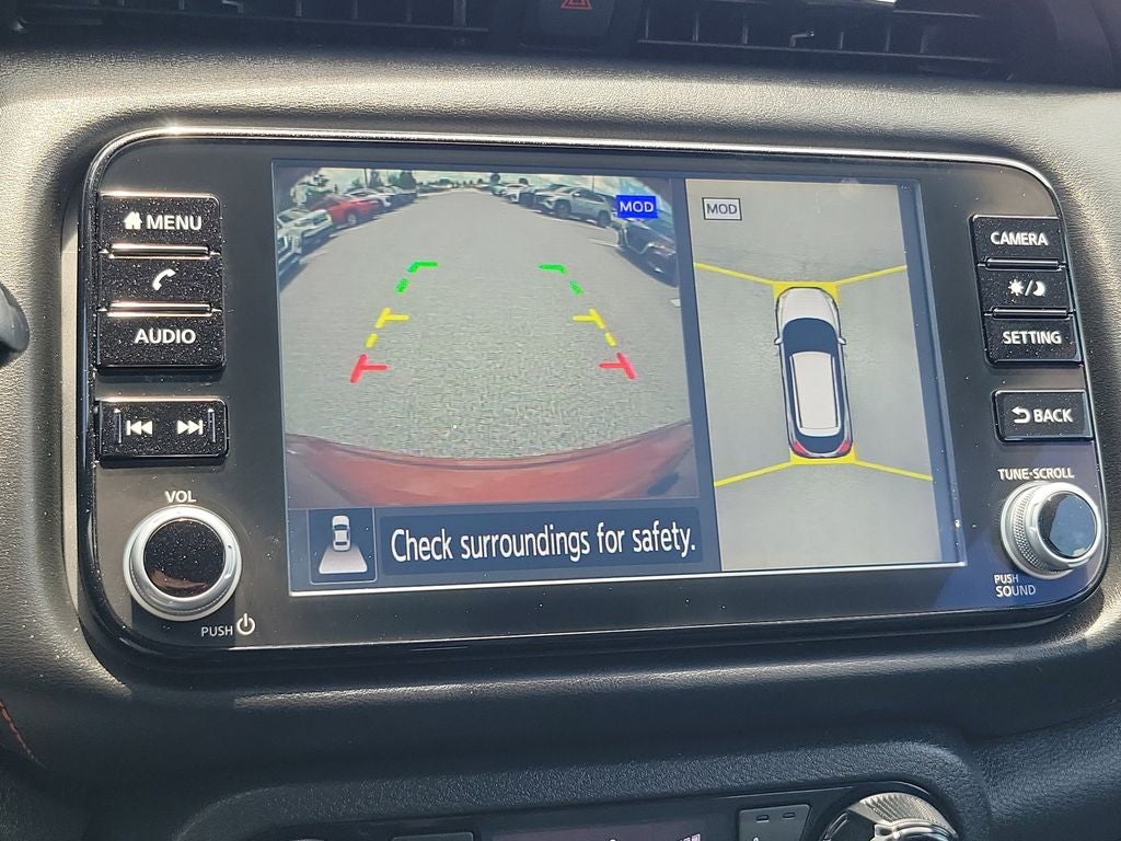 2023 Nissan Kicks SR