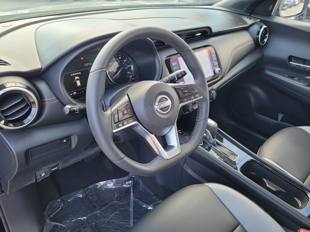 2024 Nissan Kicks SR