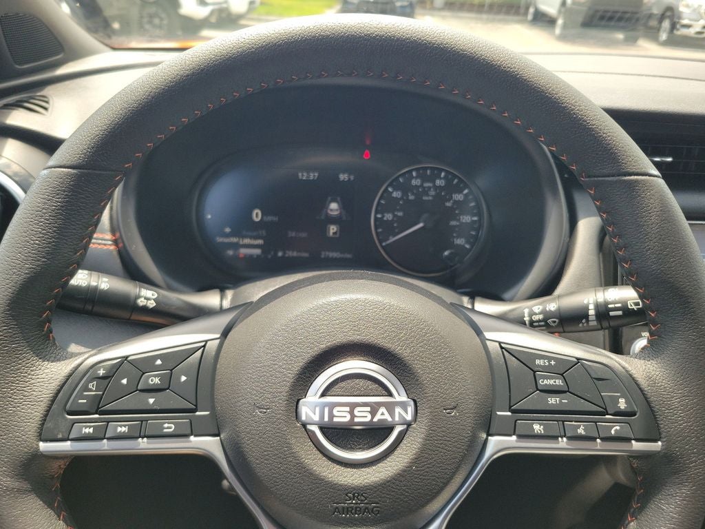 2023 Nissan Kicks SR