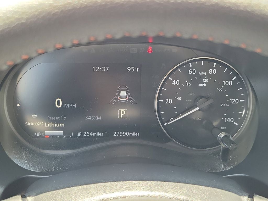 2023 Nissan Kicks SR