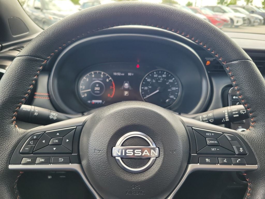2024 Nissan Kicks SR