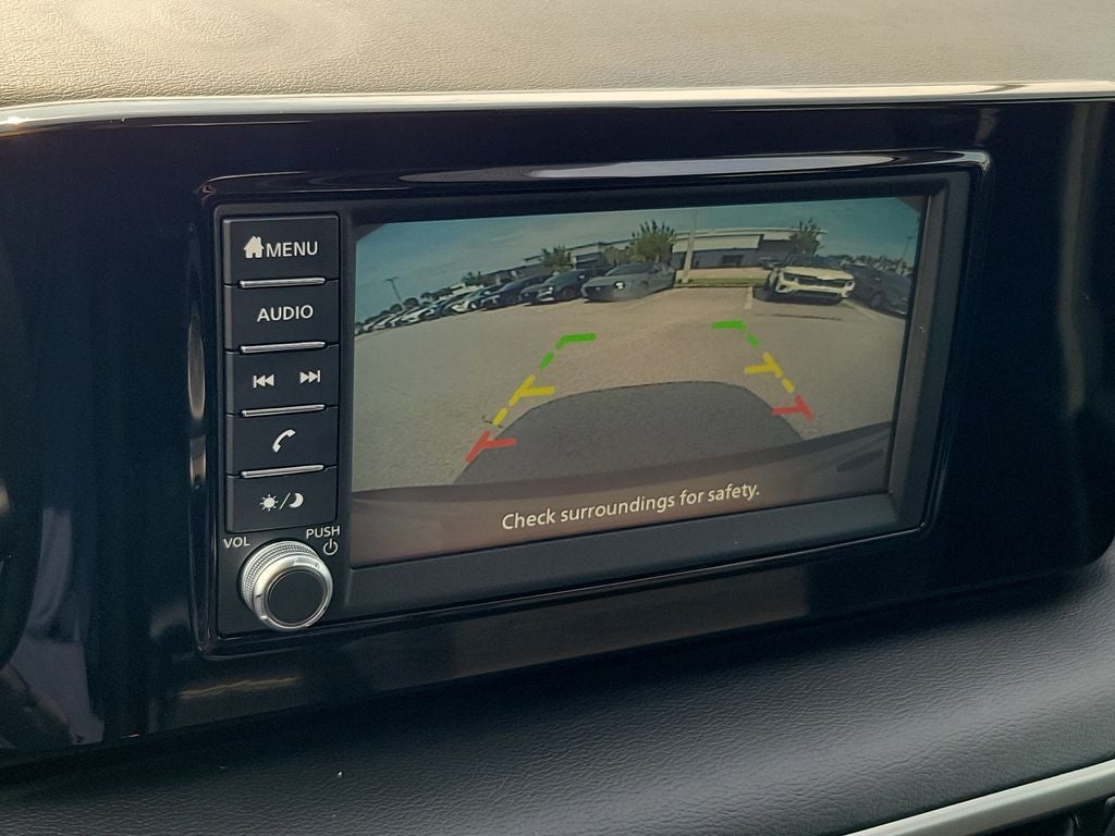 2025 Nissan Kicks S