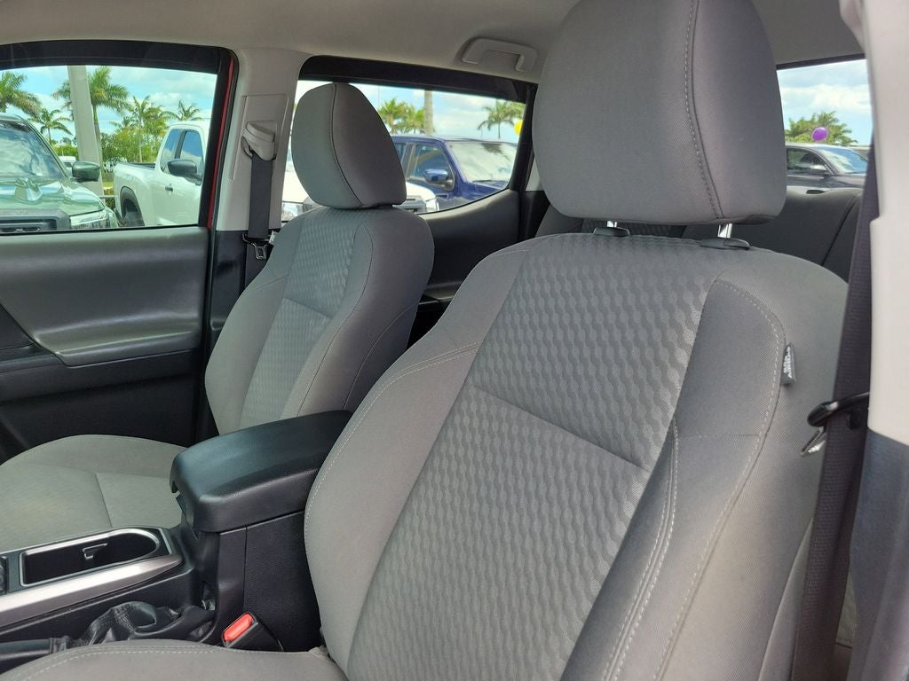 2022 Toyota Tacoma SR5 V6