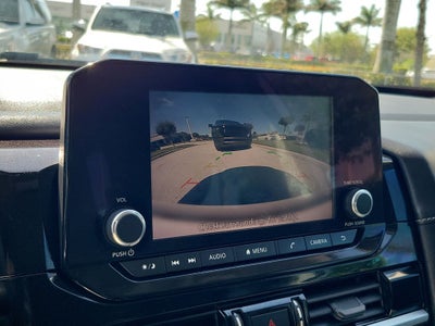 2022 Nissan Pathfinder S