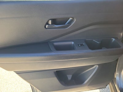 2023 Nissan Pathfinder S