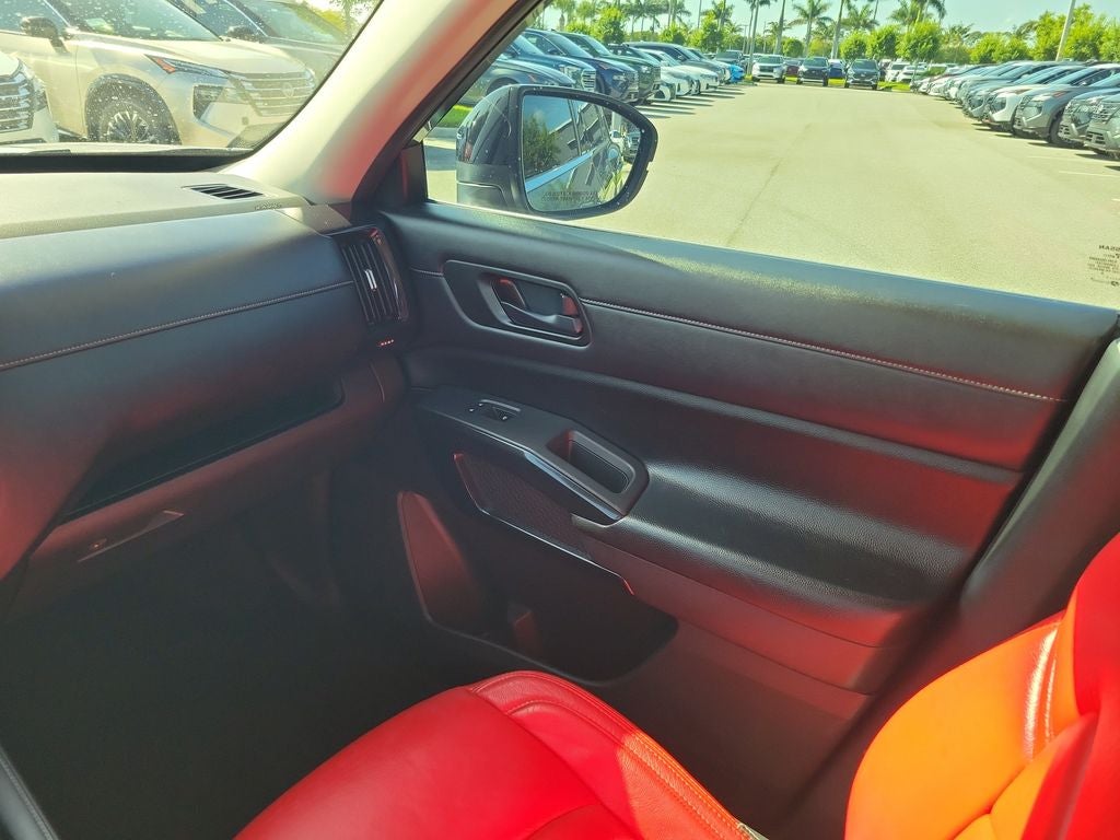 2023 Nissan Pathfinder S