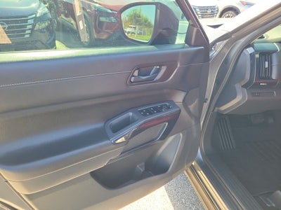 2023 Nissan Pathfinder S
