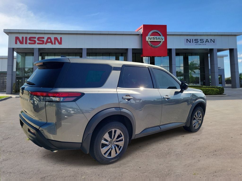 2023 Nissan Pathfinder S