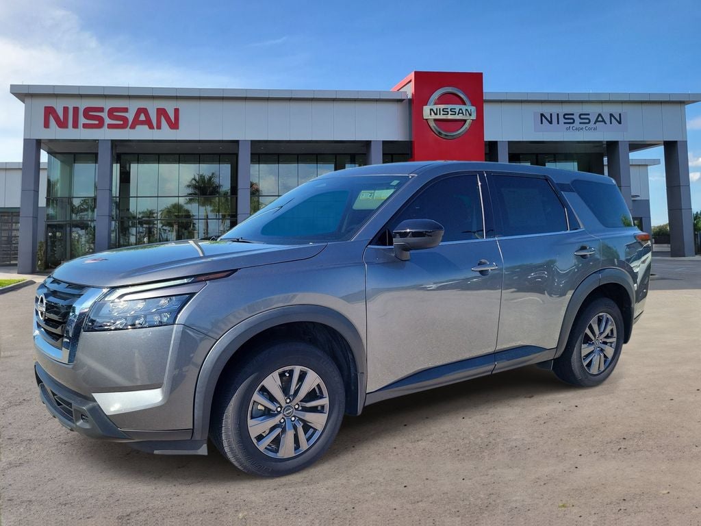 2023 Nissan Pathfinder S