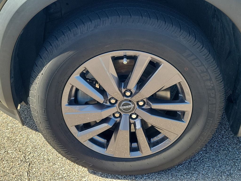 2023 Nissan Pathfinder S