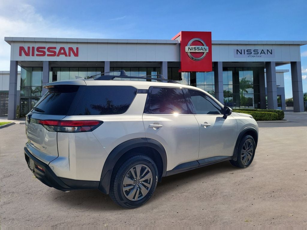 2023 Nissan Pathfinder SV