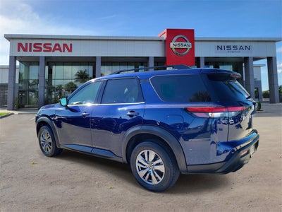 2025 Nissan Pathfinder SV