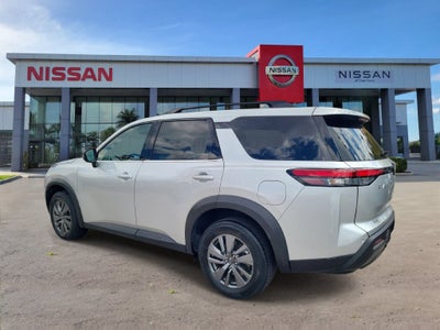 2025 Nissan Pathfinder SV