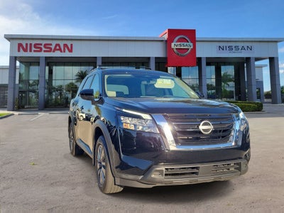 2023 Nissan Pathfinder SV