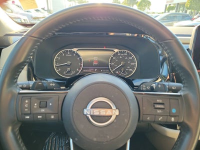 2023 Nissan Pathfinder SV