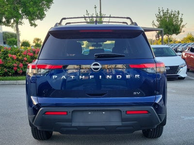 2024 Nissan Pathfinder SV