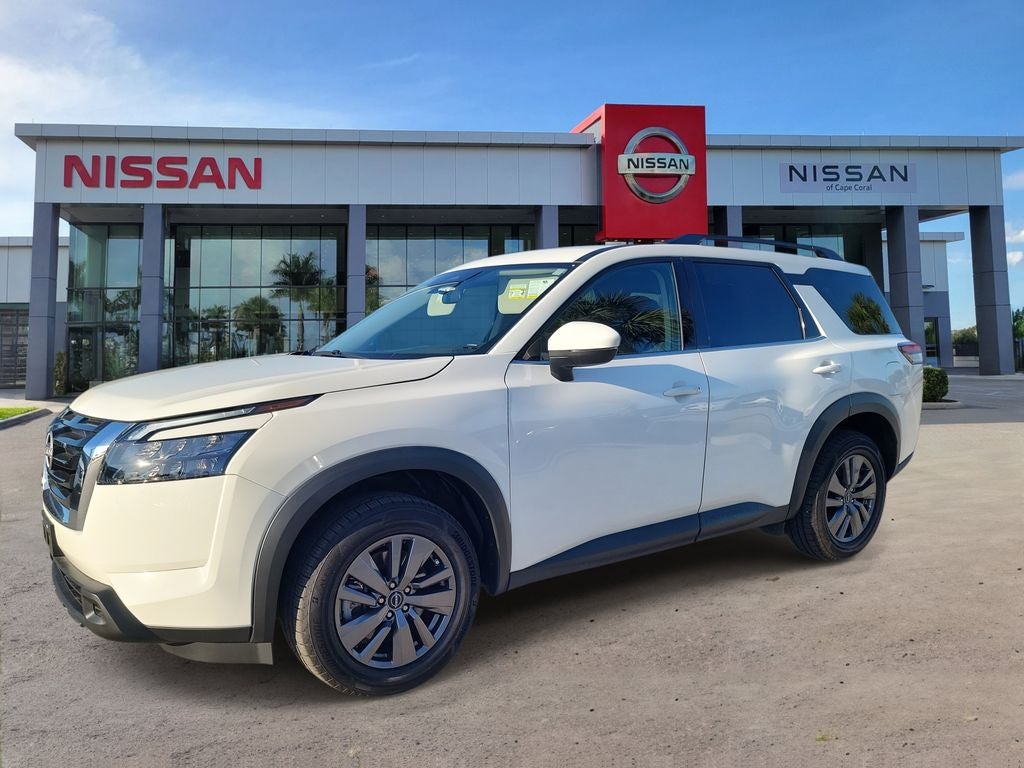 2025 Nissan Pathfinder SV