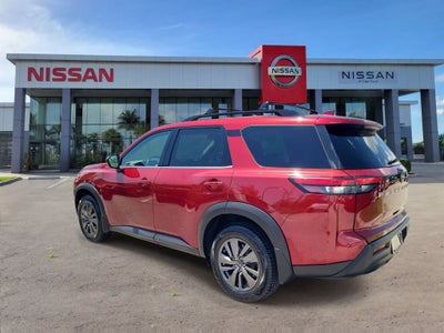 2022 Nissan Pathfinder SV
