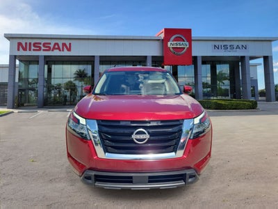 2022 Nissan Pathfinder SV