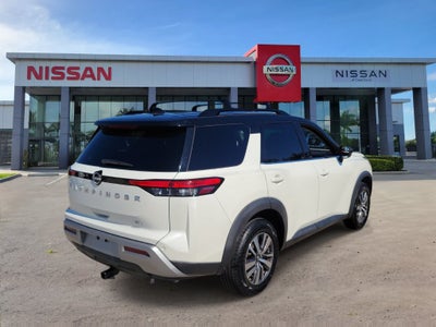 2023 Nissan Pathfinder SL